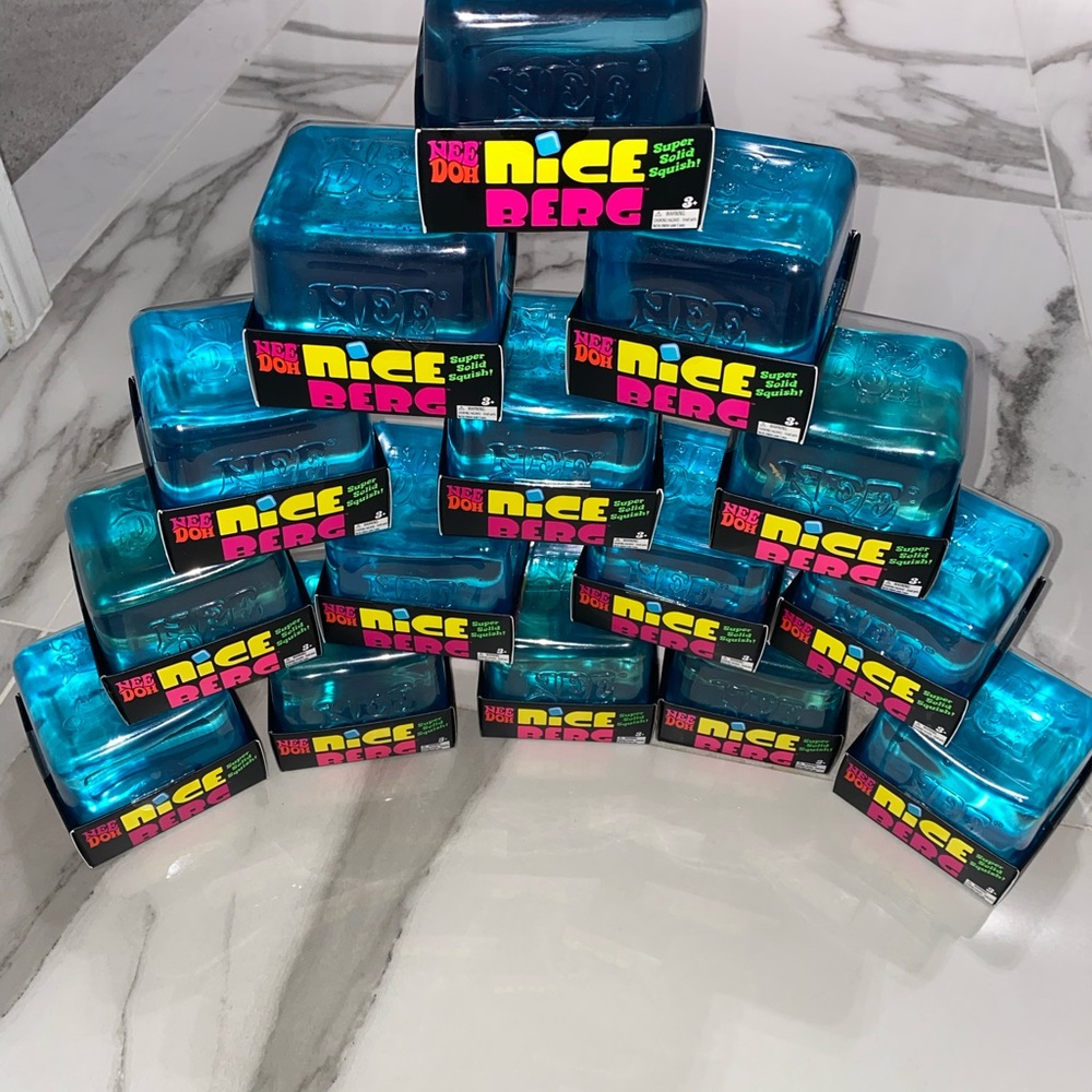 Needoh Nice Berg schilling super solid squish